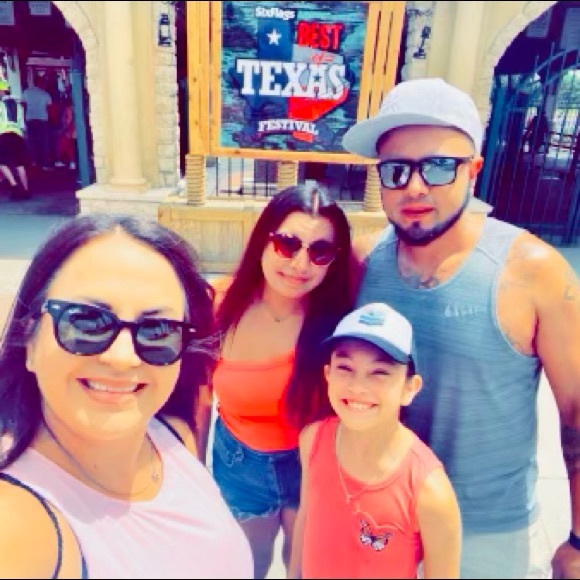 Meet your Posher, Erica - Picture 5 of 7